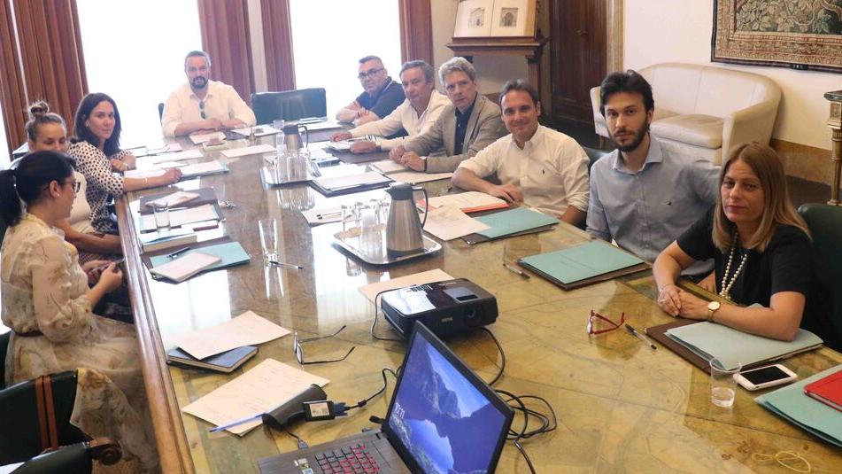 Comune, scatta l'aumento di stipendi di sindaco e assessori