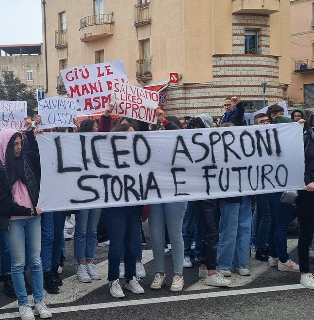 Accorpamenti: salve 6 autonomie e nelle scuole ci sarà il vice dirigente