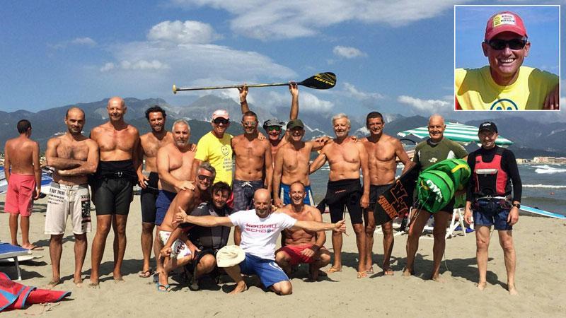 Il gruppo dei windsurfisti, Marco Giorgi ha la maglietta gialla