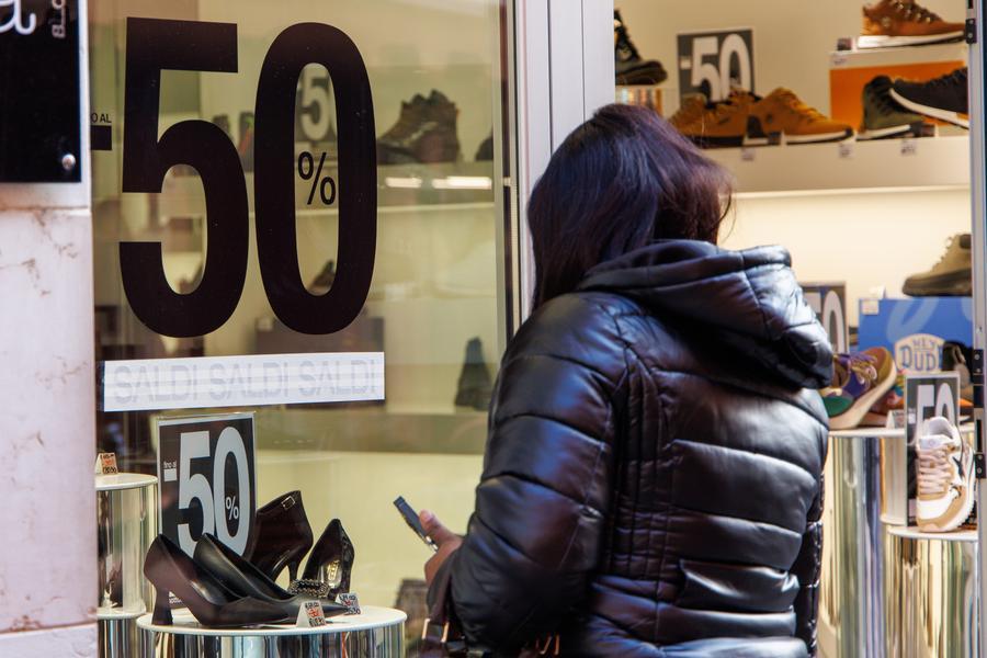 Ferrara, iniziano le svendite di fine stagione: “Pronti, ma senza entusiasmo”