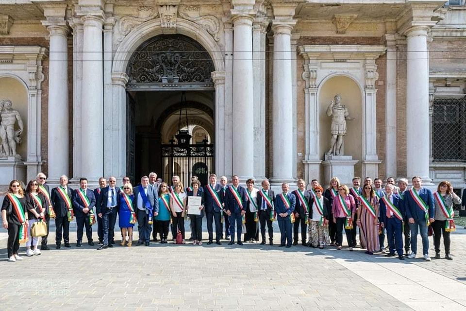 Anno nuovo, stipendio più alto. Scattano gli aumenti anche per i 47 sindaci della provincia di Modena