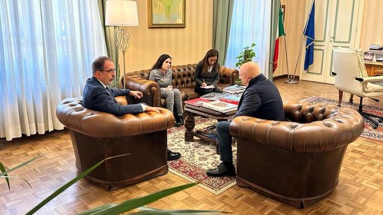 Un momento dell'incontro voluto dal prefetto di Nuoro Giancarlo Dionisi