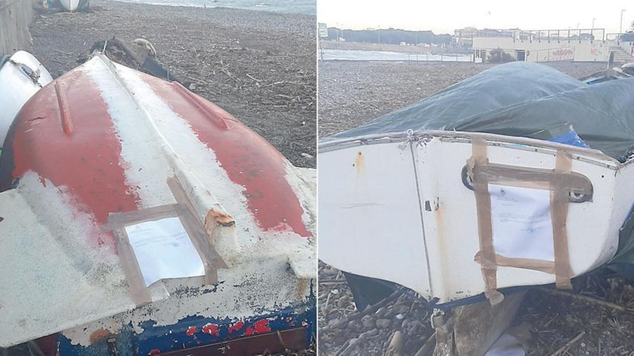 Livorno, barche abusive sulla spiaggia ai Tre Ponti: «O le togliete o saranno distrutte»