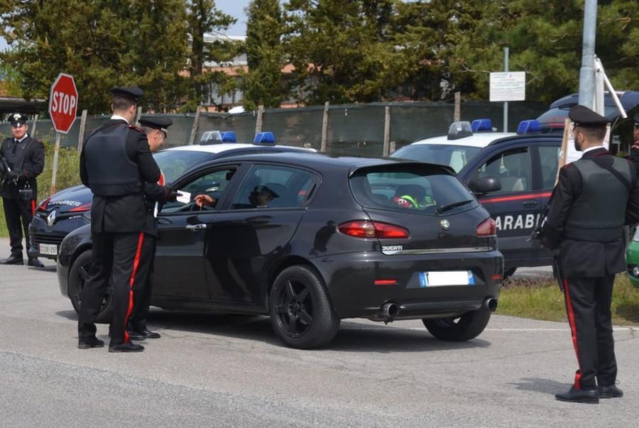 In casa droga e una pistola, arrestati due giovani a Uta