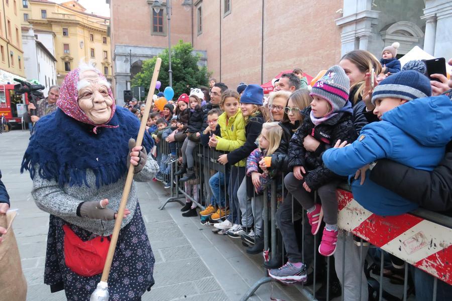 A Livorno Epifania con tuffi, feste di piazza e chicchi. Ecco tutti gli appuntamenti – Video