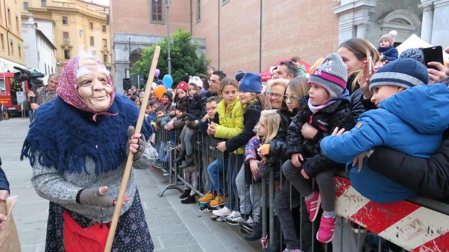 A Livorno Epifania con tuffi, feste di piazza e chicchi. Ecco tutti gli appuntamenti – Video