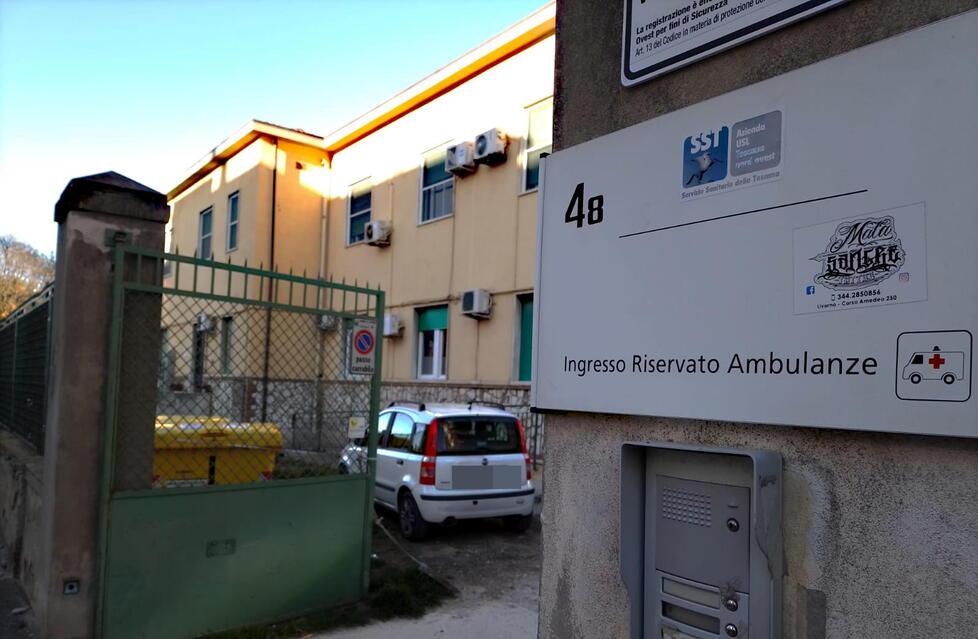 Influenza, a Livorno assalto alla guardia medica: «Ogni ora arrivano 20 pazienti»