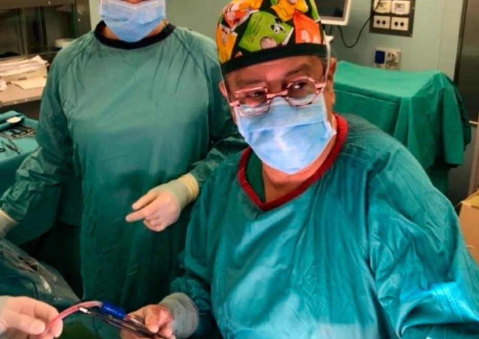Il professor Venanzio Porziella, aquilano di 58 anni, nuovo direttore della Chirurgia Toracica di Livorno
