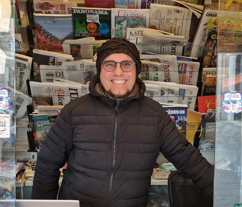 Ferrara, l'edicolante Tracchi: «Gestire una rivendita di giornali era il mio sogno. Ho deciso di vendere e mi dispiace»