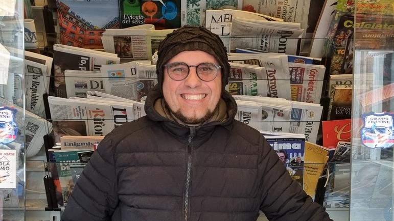 Ferrara, l'edicolante Tracchi: «Gestire una rivendita di giornali era il mio sogno. Ho deciso di vendere e mi dispiace»