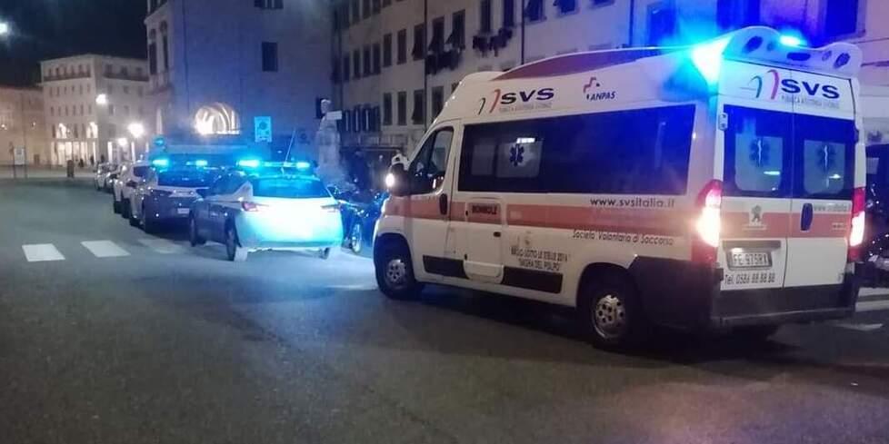 Livorno, maxi rissa tra giovani in Venezia: in due finiscono al pronto soccorso