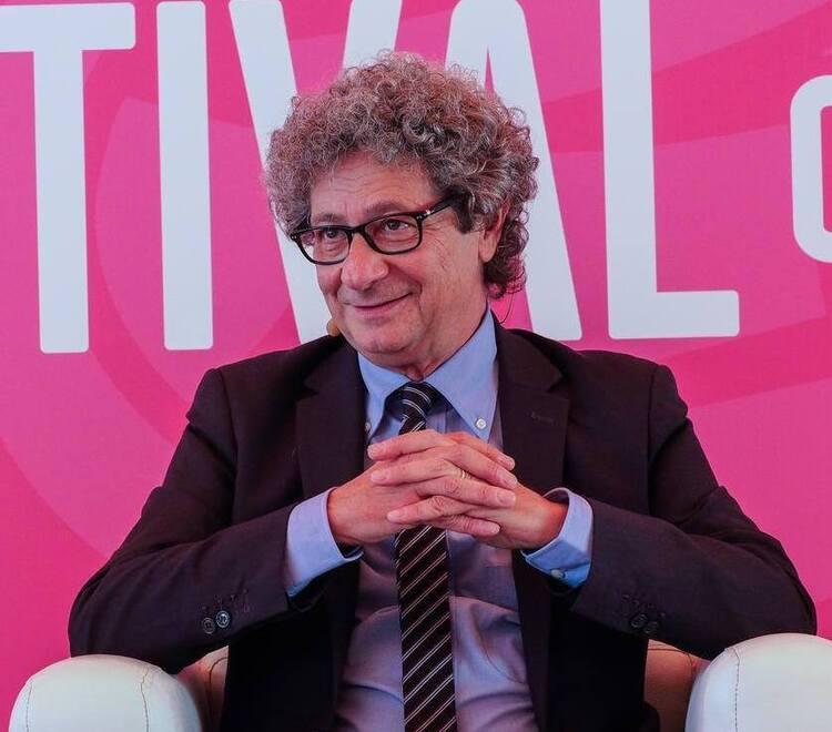 Riccardo Cucchi: «La radiocronaca è magia e il calcio si può ancora salvare»