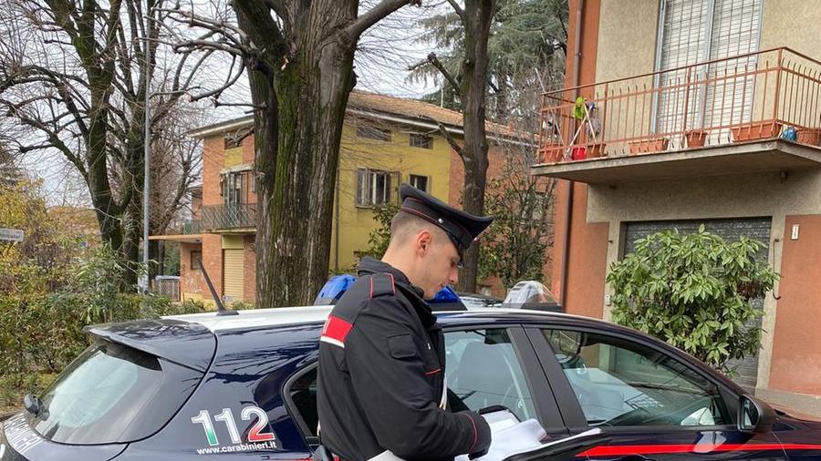 Testata in faccia dopo la lite per il parcheggio: 62enne denunciato