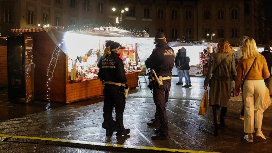 Omicidio a Pisa, la richiesta dei residenti: un presidio di "Strade Sicure" in piazza Vittorio