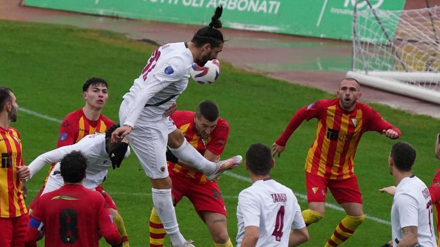 Un'azione di gioco amaranto (foto Franco Silvi)