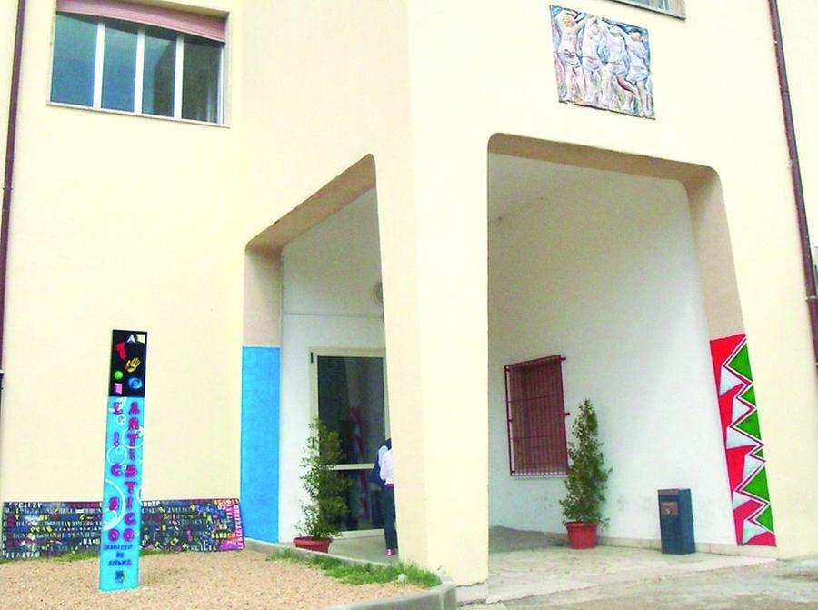 Tempio, Rsu contro l’assessore regionale Andrea Biancareddu: «Il liceo De André va salvato»