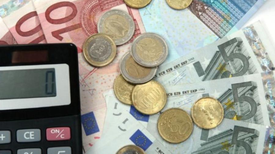 Permessi, indennità e congedi: dall’Inps nuove scadenze per le ditte sui conguagli dei dipendenti. Ecco le novità