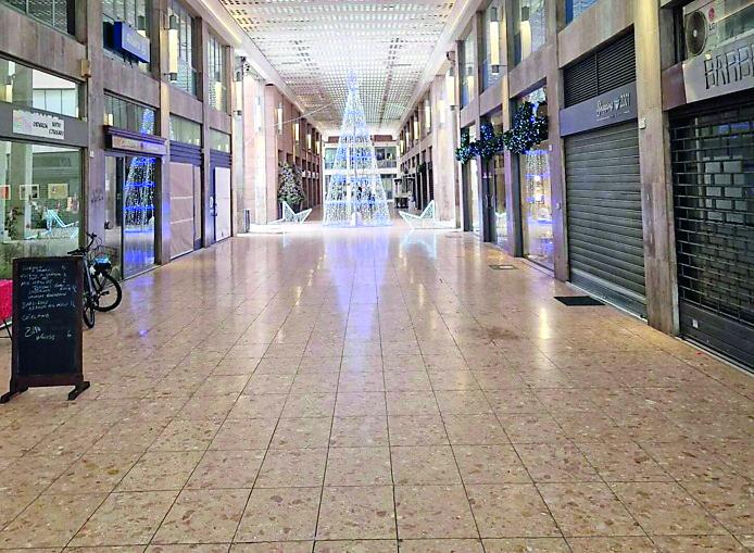 
	La galleria dell'Isolato San Rocco: teatro di vandalismi e scoppi di petardo la notte di San Silvestro

