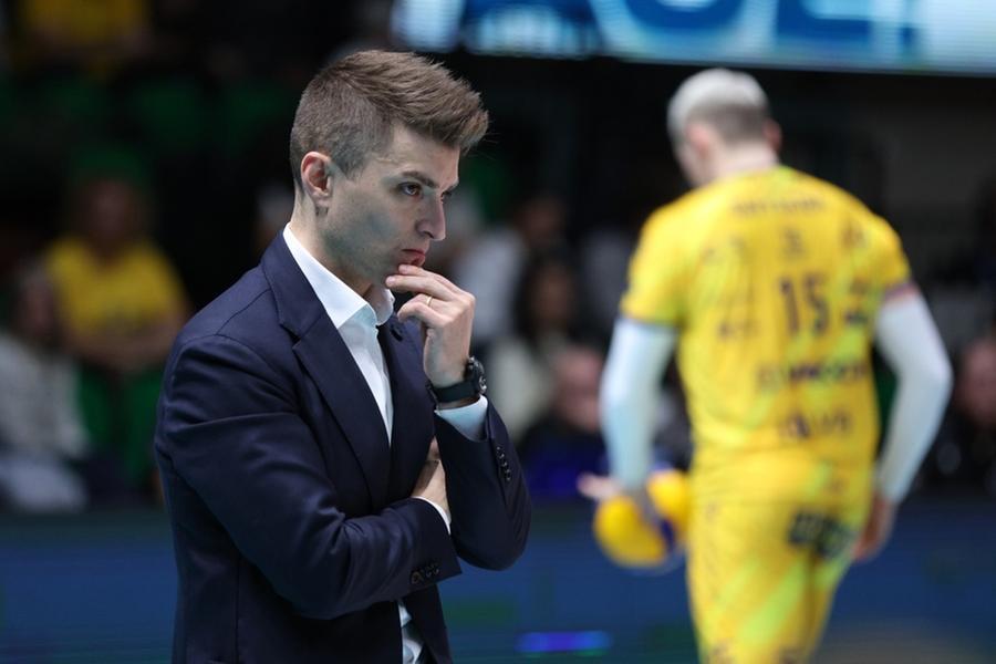 Petrella si è dimesso, anzi no: la caotica giornata in casa Modena Volley