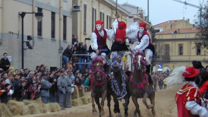 Pariglie in via Mazzini (foto di FgPinna)