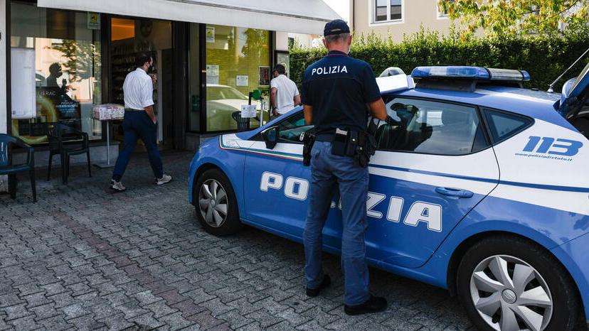 Lucca, preso il rapinatore maldestro ricercato in mezza Europa