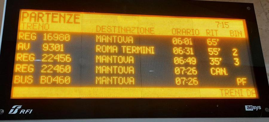 Pendolari, un lunedì di passione: treni cancellati e ritardi di 60 minuti