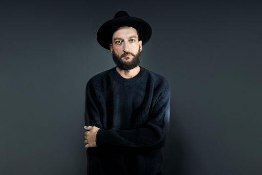 "Un segno di vita”, a mezzanotte il nuovo brano del ferrarese Vasco Brondi