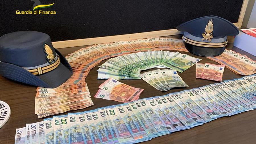 Lucca, sequestrate 670 banconote contraffatte