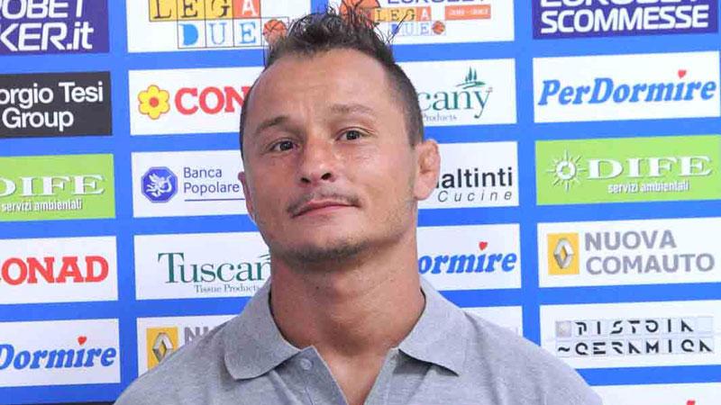 
	Sary Rosa in una foto d&rsquo;archivio. &Egrave; stato anche nello staff del Pistoia Basket ed &egrave; tuttora nel Pistoia Basket Junior

