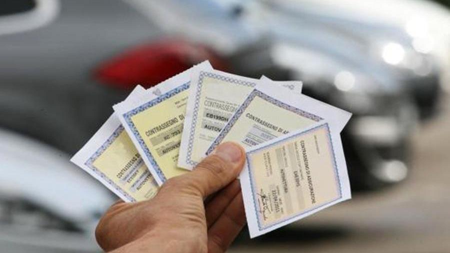 Pochi incidenti e tariffe alle stelle, lo strano caso delle polizze Rc auto a Prato: il possibile motivo