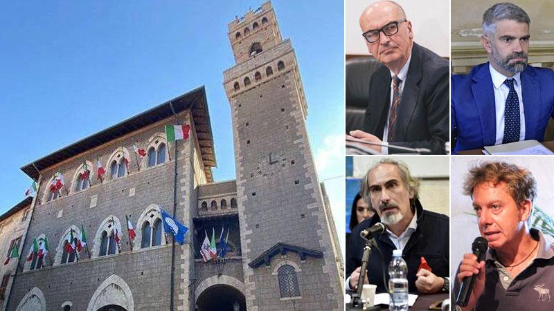 
	Nella foto grande il municipio di Piombino (foto Paolo Barlettani). In senso orario Gianni Anselmi, Francesco Ferrari, Stefano Ferrini, Giuliano Parodi

