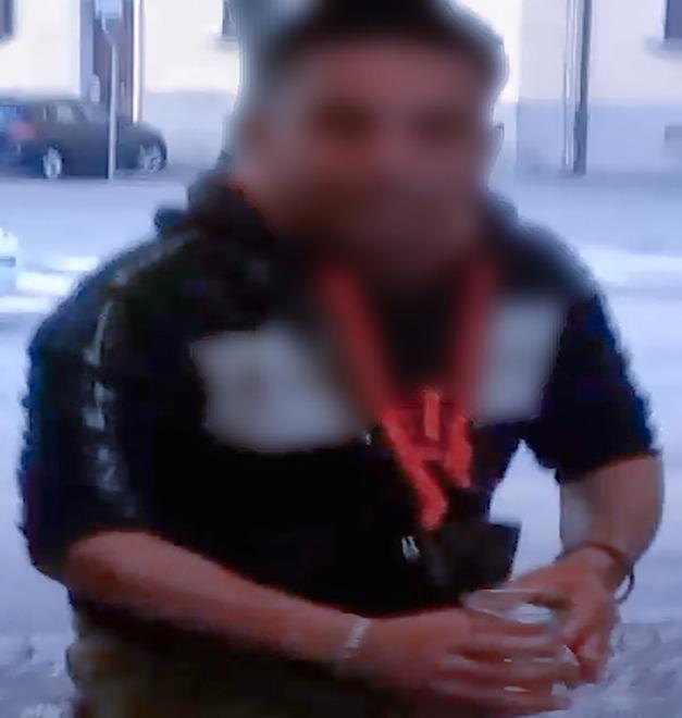 In autostazione a Modena: prende un sasso e minaccia: «Ve lo tiro e vi ammazzo»<br type="_moz" />
