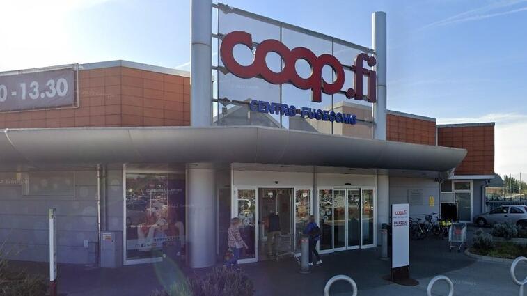 L’ingresso del centro commerciale Unicoop a Fucecchio