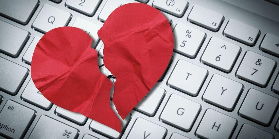 Si spaccia per avvocato sui social, lei s’innamora e gli dà 78mila euro: l’ha convinta così