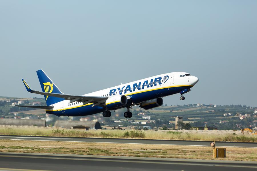 Ryanair, spia segnala un guasto: procedura di emergenza sul Pisa-Palermo