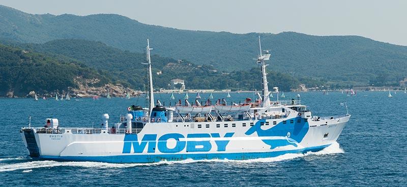 Piombino, incendio a bordo del traghetto Moby Bastia