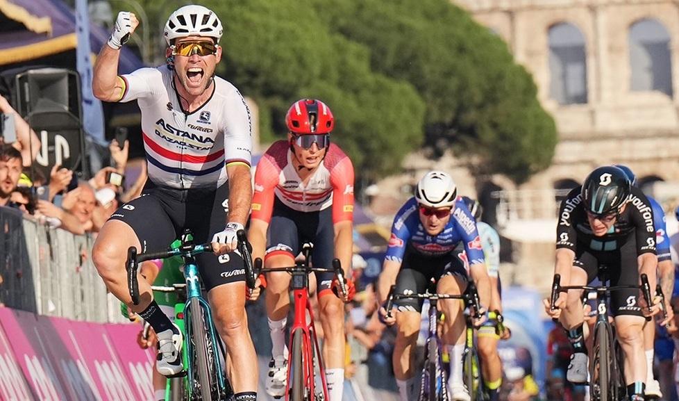 Cento, una gran tappa per i velocisti: il Giro d’Italia in via Ferrarese