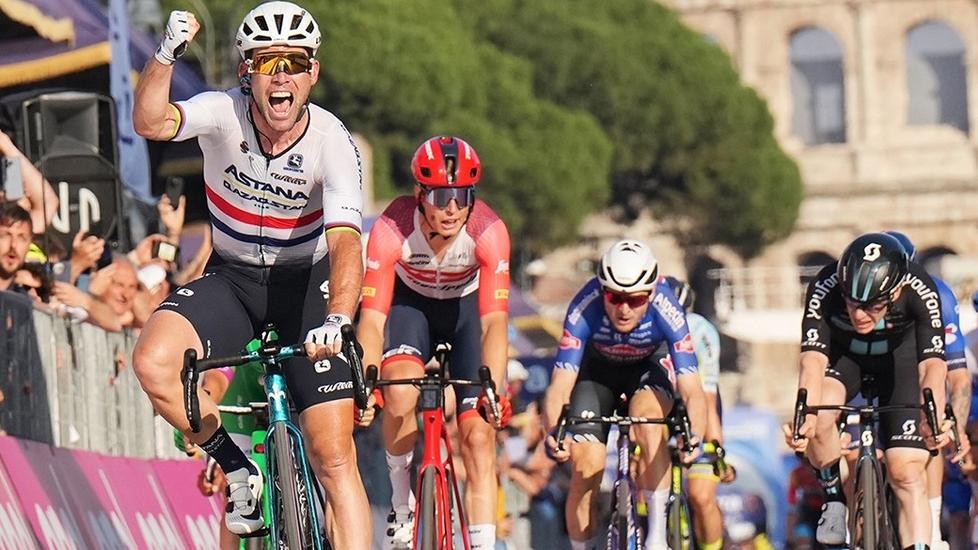 Cento, una gran tappa per i velocisti: il Giro d’Italia in via Ferrarese