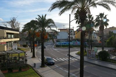 Travolge un pedone 50enne a Olbia, caccia al pirata della strada