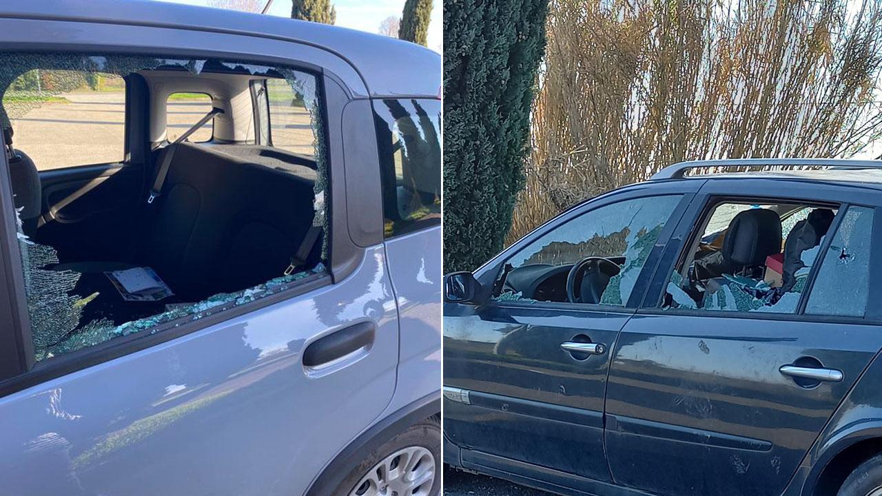 Nelle foto il finestrino spaccato alla signora Elena per rubare  all’interno e la Renault Laguna piena di sacchi di rifiuti abbandonata da anni