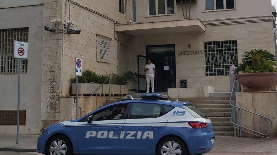 Due giovani di Cagliari sorpresi dalla Polizia a rubare un’auto in via Cornalias