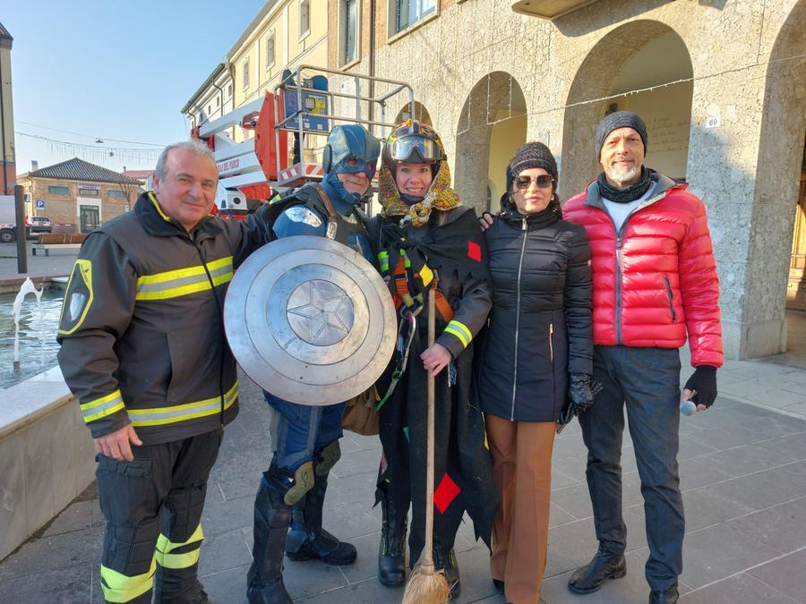 Codigoro. Dopo il rinvio, la festa della Befana con i vigili del fuoco