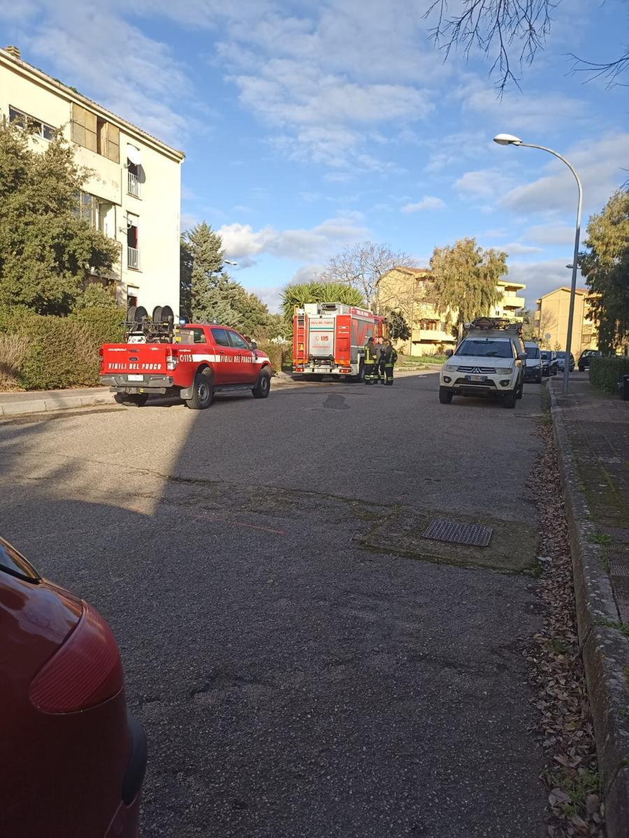 
	I vigili del fuoco a Borore

