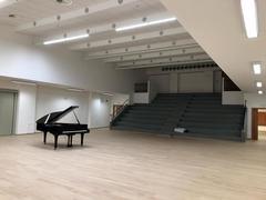 
	L'auditorium della scuola di via Tolmino

