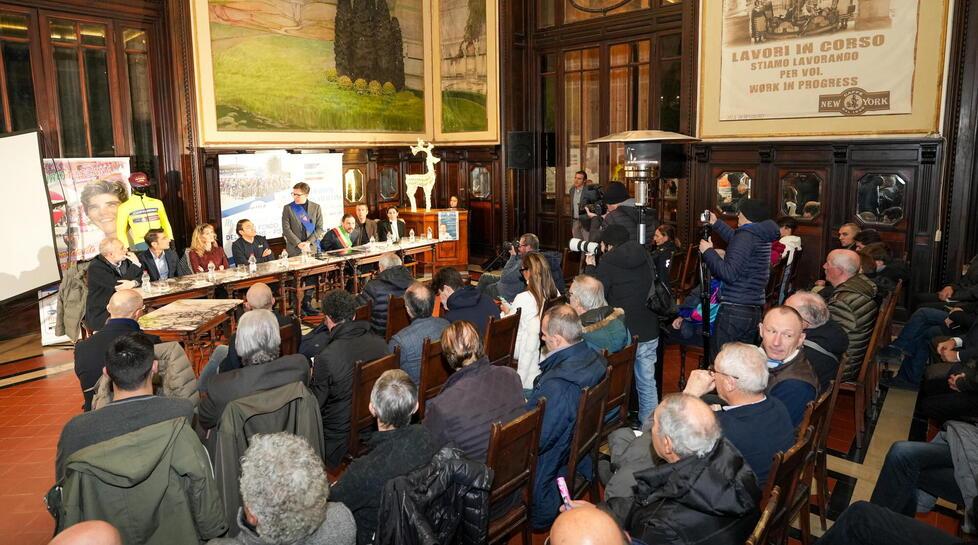 Un momento dell’incontro di venerdì al caffè storico del Tettuccio