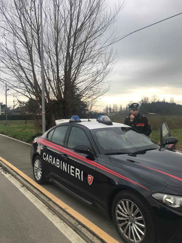 Lucca, carabinieri sventano un suicidio