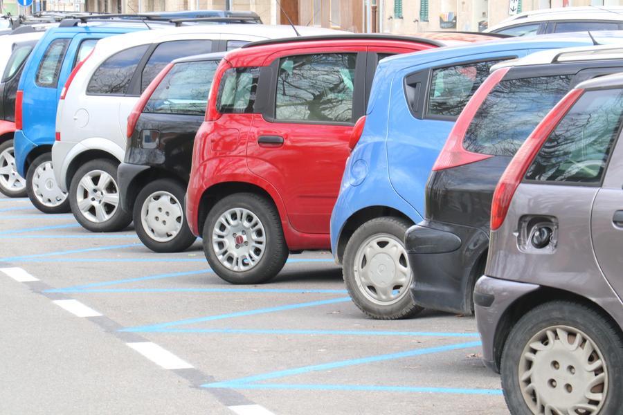 Livorno, servono ausiliari del traffico: ecco il bando per 11 posti a tempo indeterminato