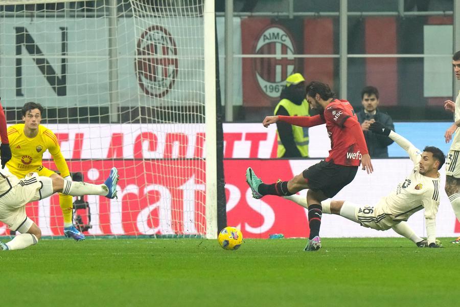 
	Il gol di Adli

