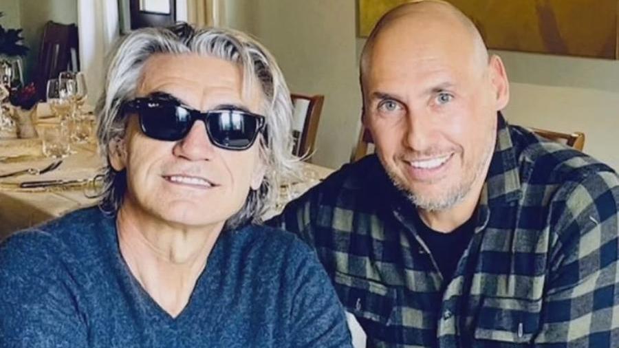 Luciano Ligabue col titolare del locale umbro
