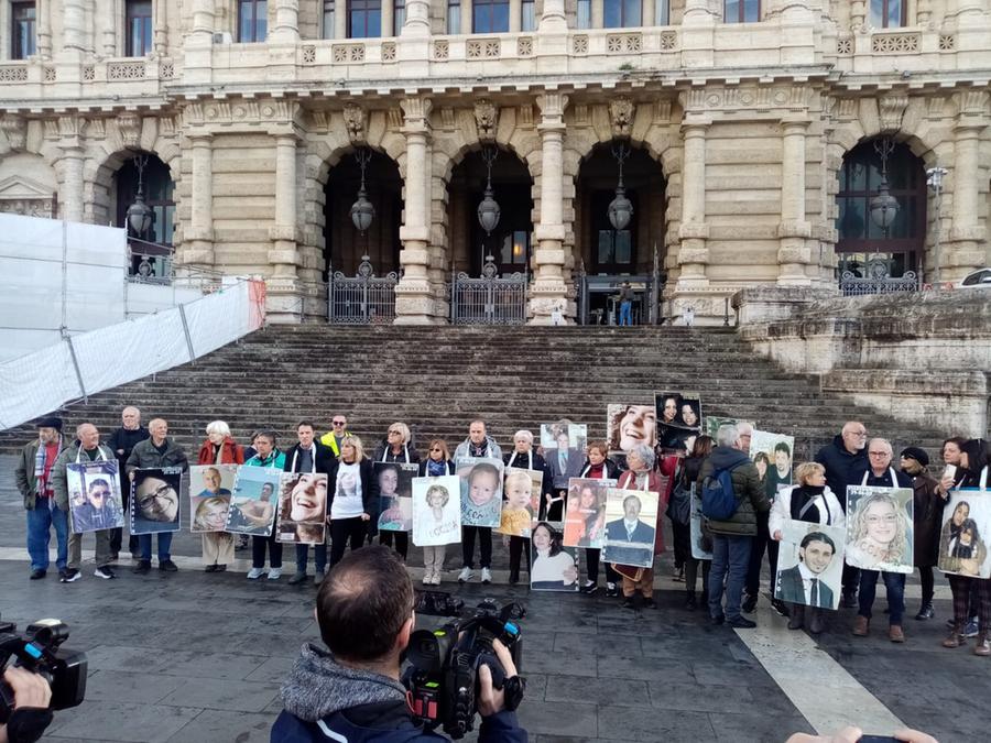 
	Il sit-in davanti alla&nbsp;Corte di Cassazione a Roma

